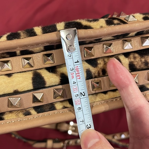Valentino rock stud in leopard print bag - Picture 7 of 7
